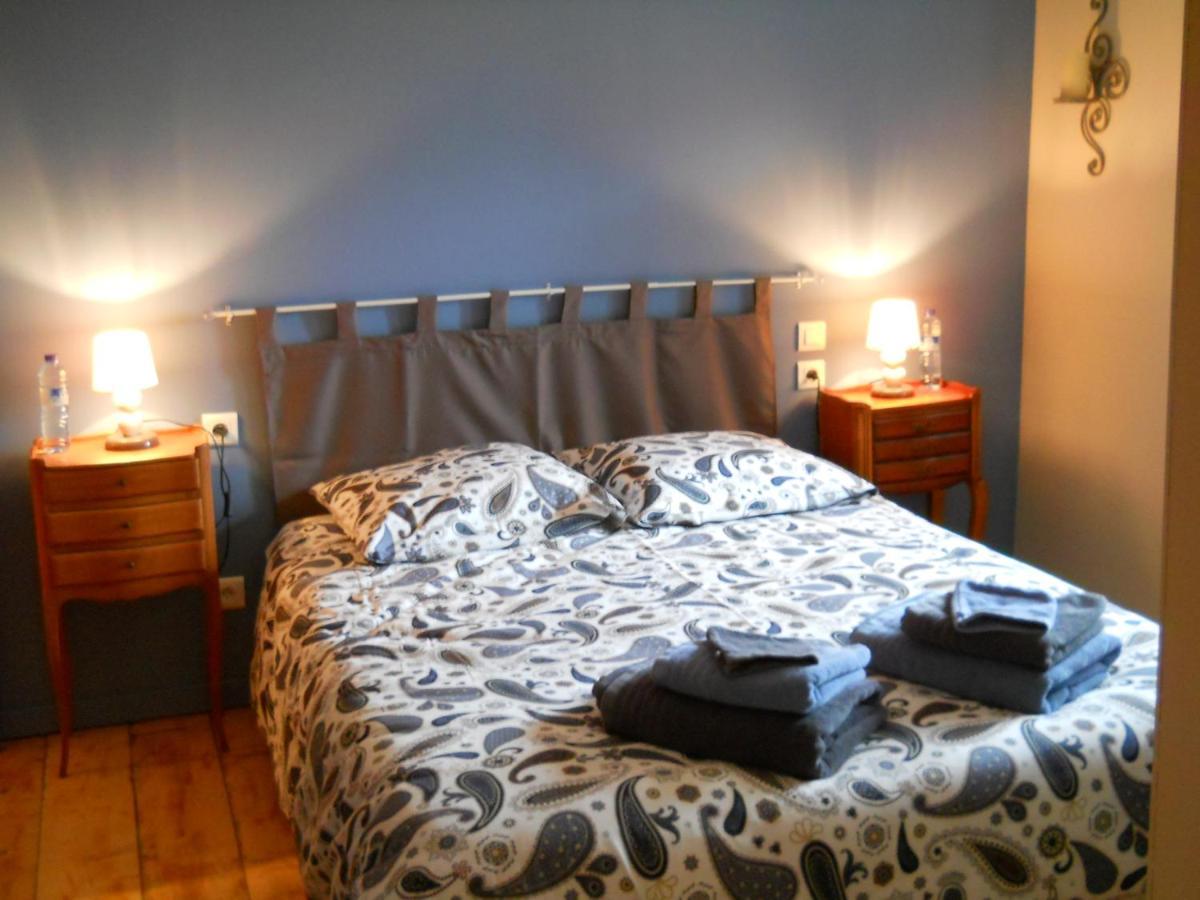 Bed and Breakfast Le Do D'Anne Villetritouls Екстер'єр фото