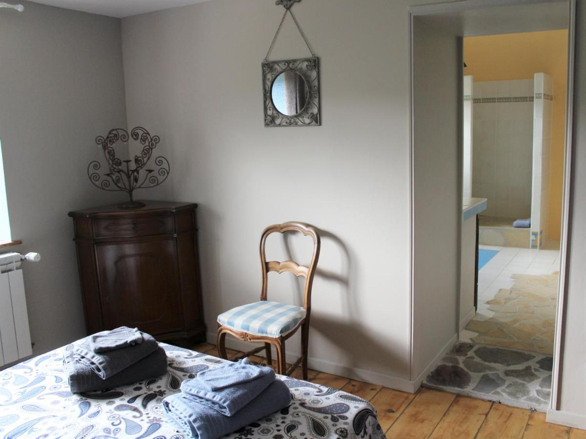 Bed and Breakfast Le Do D'Anne Villetritouls Екстер'єр фото