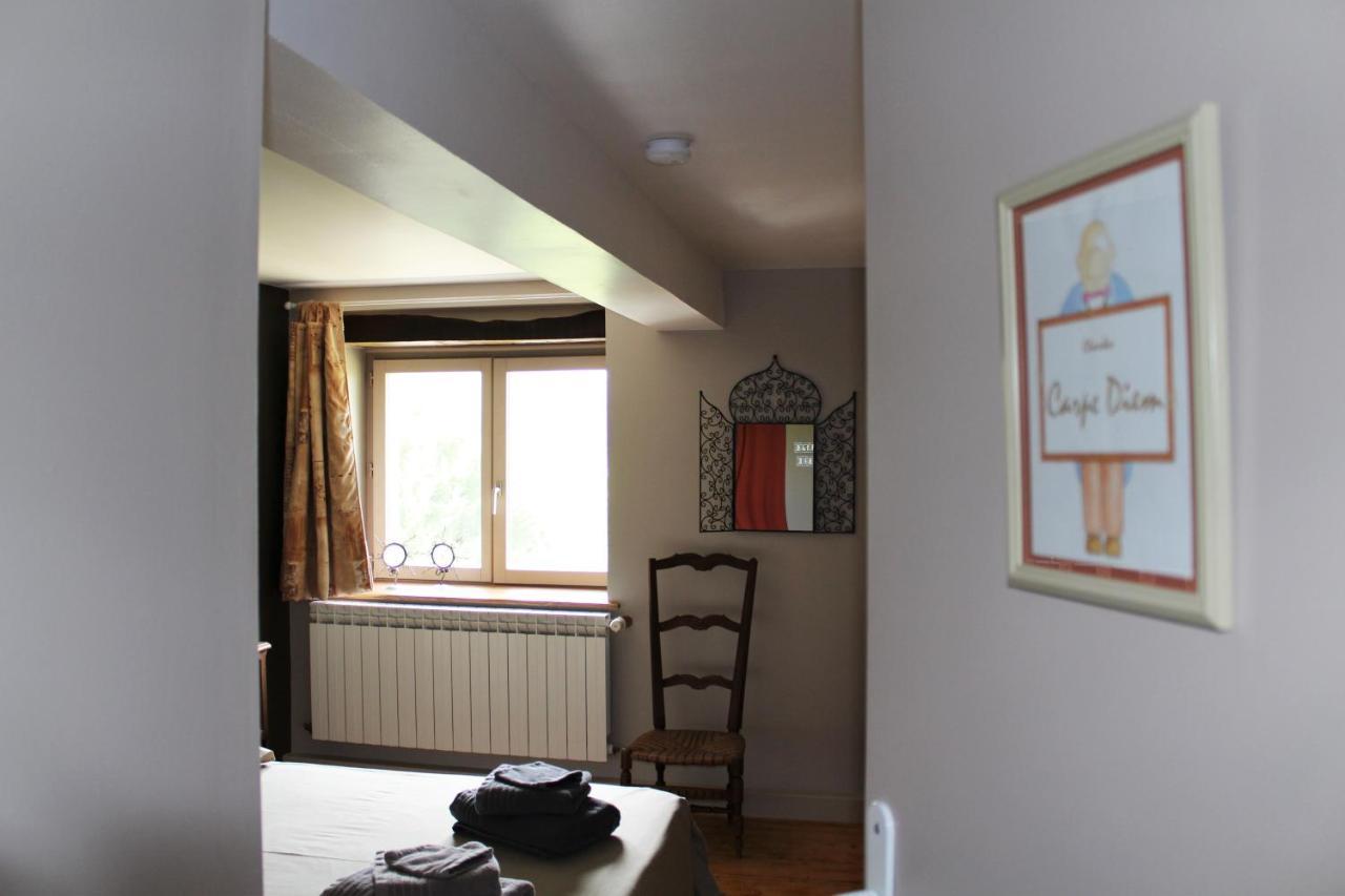 Bed and Breakfast Le Do D'Anne Villetritouls Екстер'єр фото